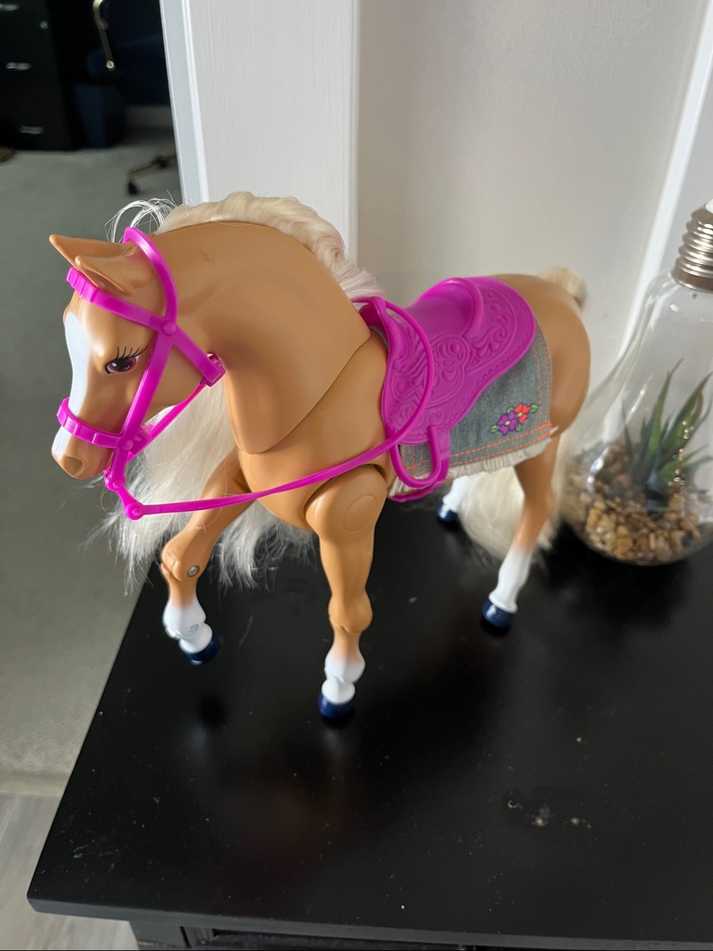 Barbie Vintage HIGH STEPPER WALKING BARBIE DOLL HORSE 1993 MATTEL